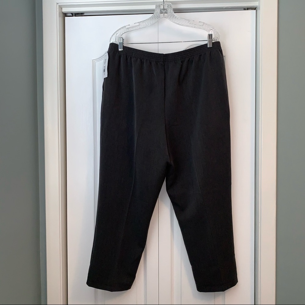 24K TRENDS NWT charcoal grey pull up dress pants women’s size 18 petite